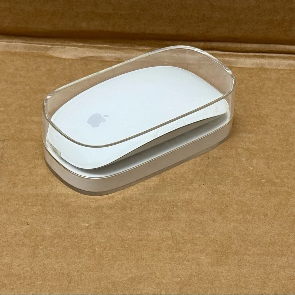 Apple Bluetooth Magic Mouse (w/ original packaging)